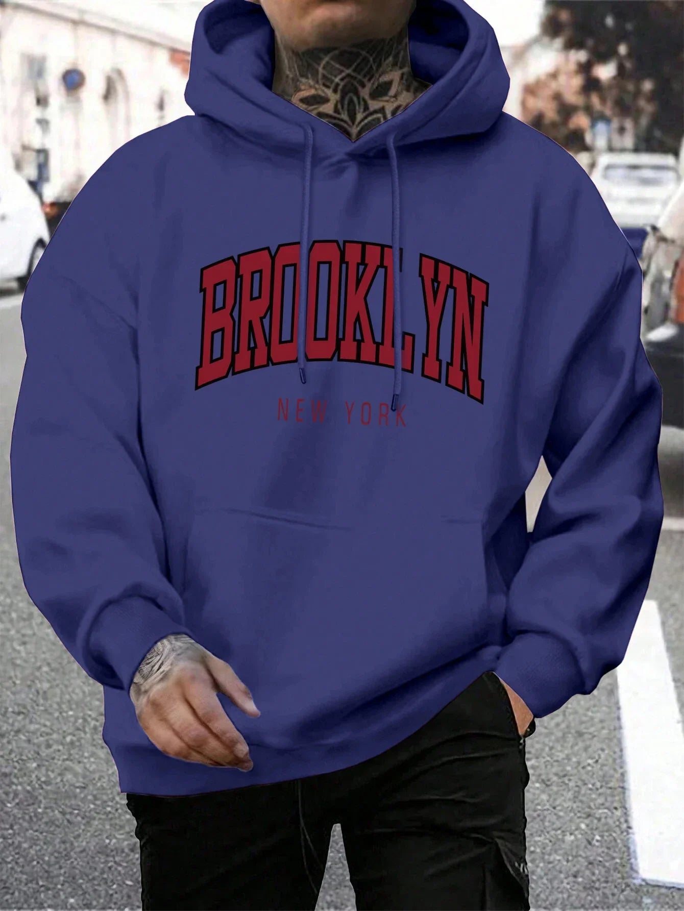 Brooklyn Hoodie – Unisex Kapuzenpullover im College-Stil
