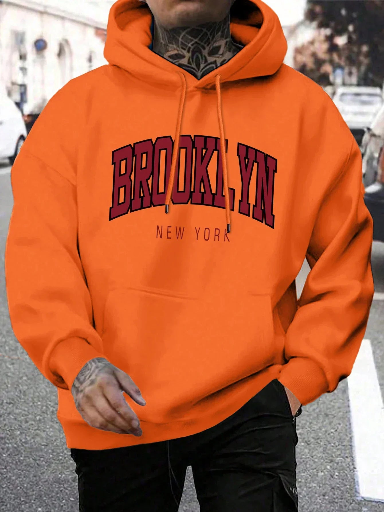 Brooklyn Hoodie – Unisex Kapuzenpullover im College-Stil